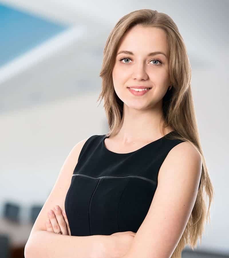 beautiful-woman-smiles.jpg